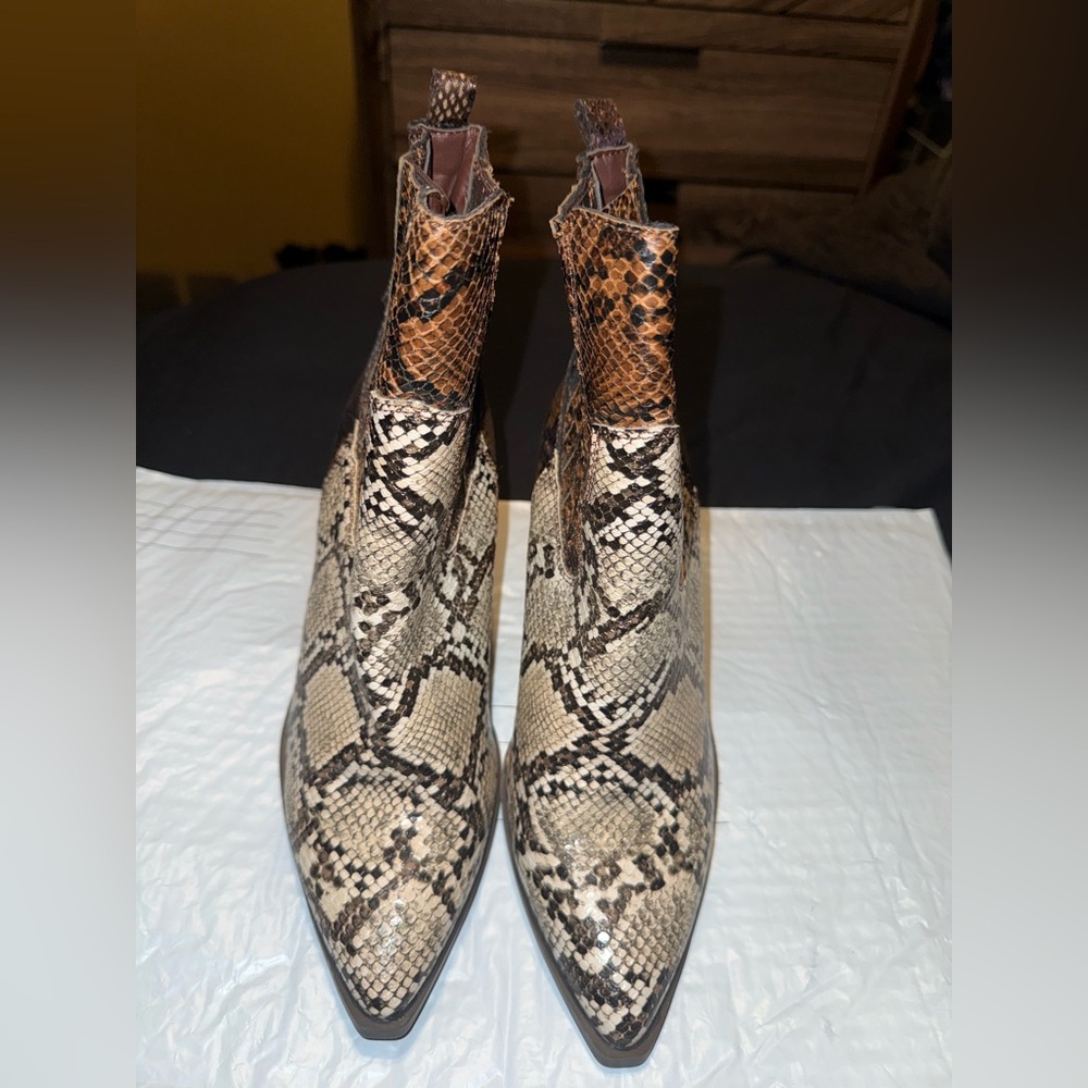 Snakeskin Ankle Boots women sz8